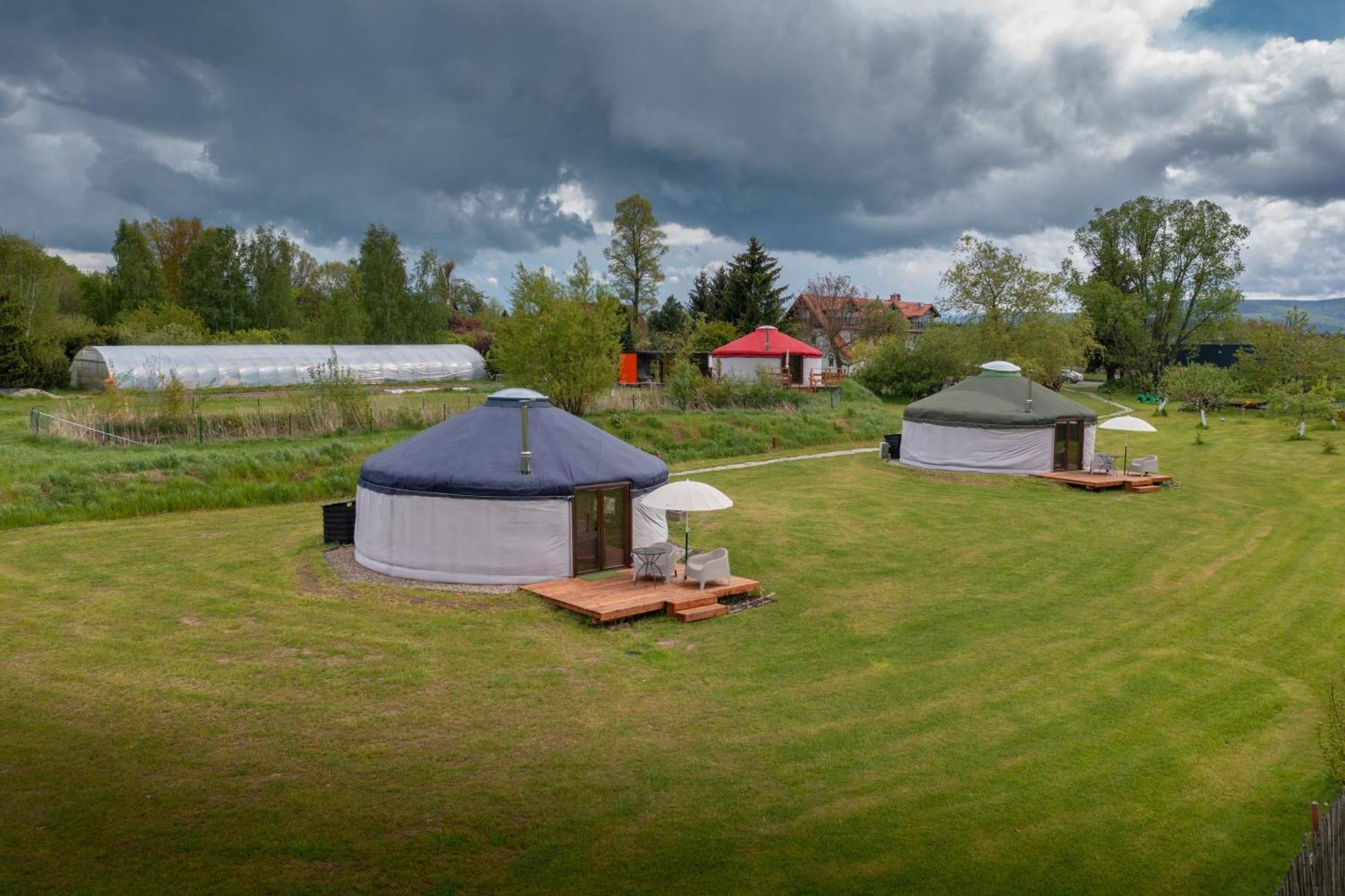 Dom W Domu - Izera Glamping Bed & Breakfast Gajowka  Exterior foto