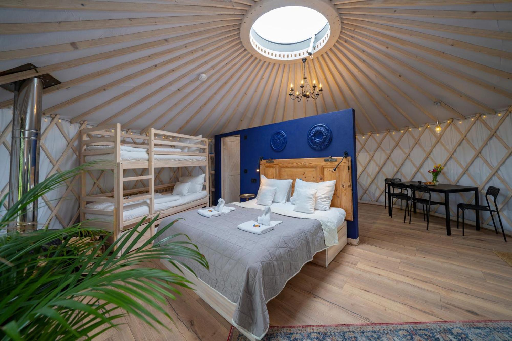 Dom W Domu - Izera Glamping Bed & Breakfast Gajowka  Cameră foto