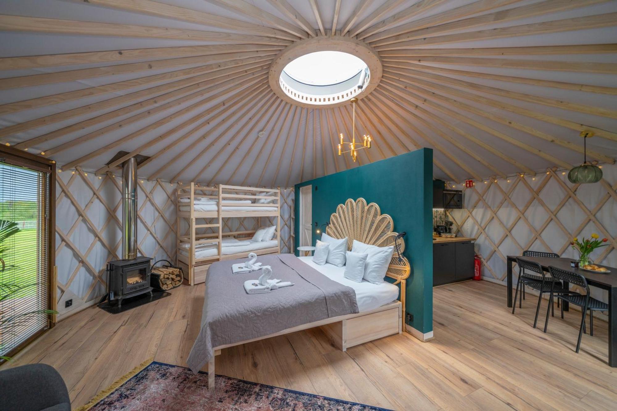 Dom W Domu - Izera Glamping Bed & Breakfast Gajowka  Cameră foto