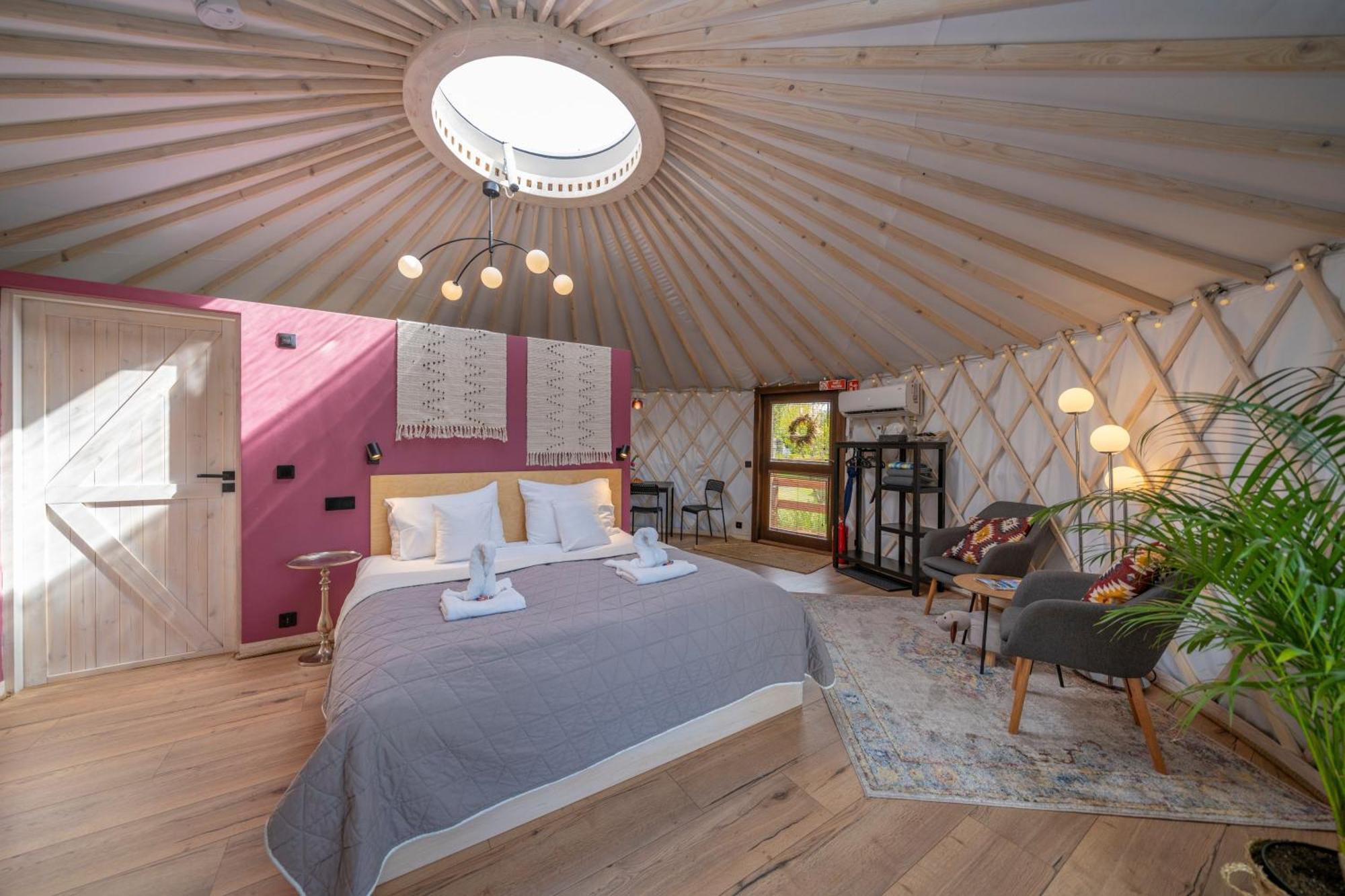 Dom W Domu - Izera Glamping Bed & Breakfast Gajowka  Cameră foto